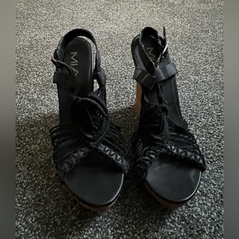 Black crochet wedge heels